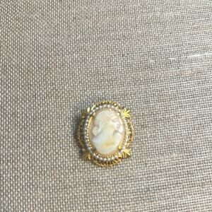Vintage Gold tone Cameo Brooch, Florenza